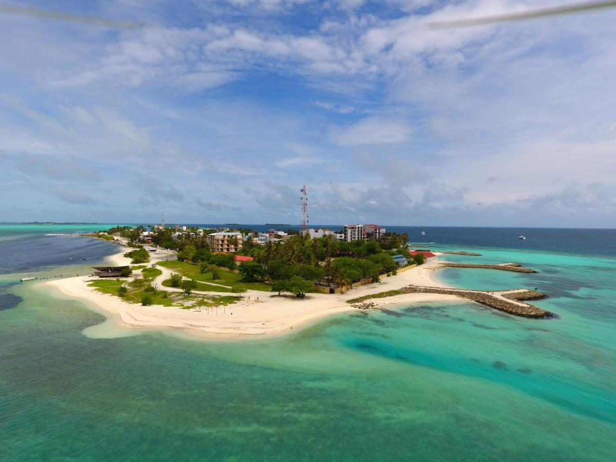 Holikan Beach Hotel Maafushi Exterior photo