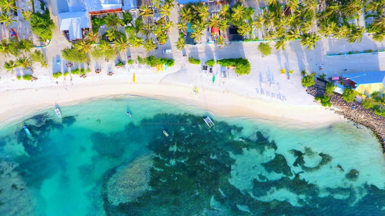 Holikan Beach Hotel Maafushi Exterior photo