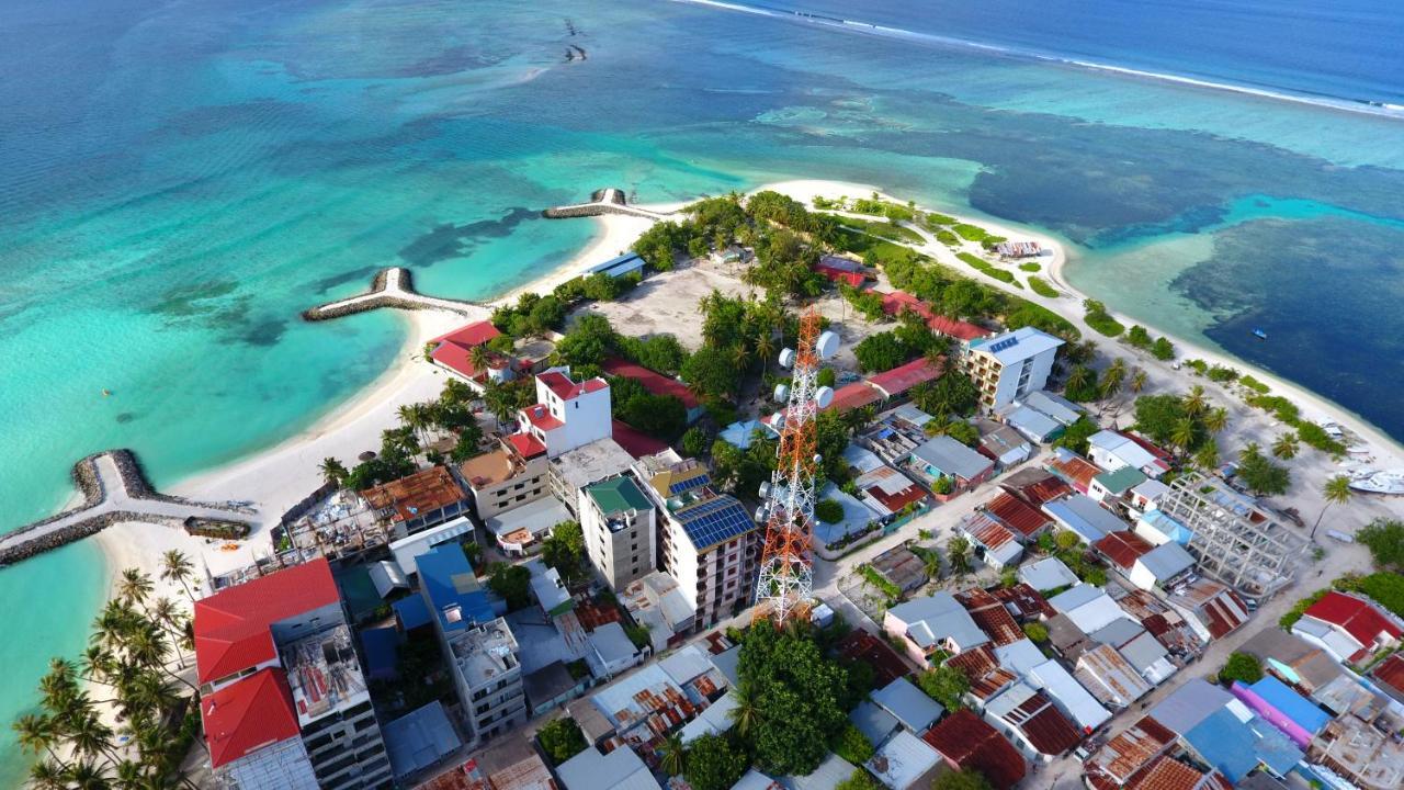 Holikan Beach Hotel Maafushi Exterior photo