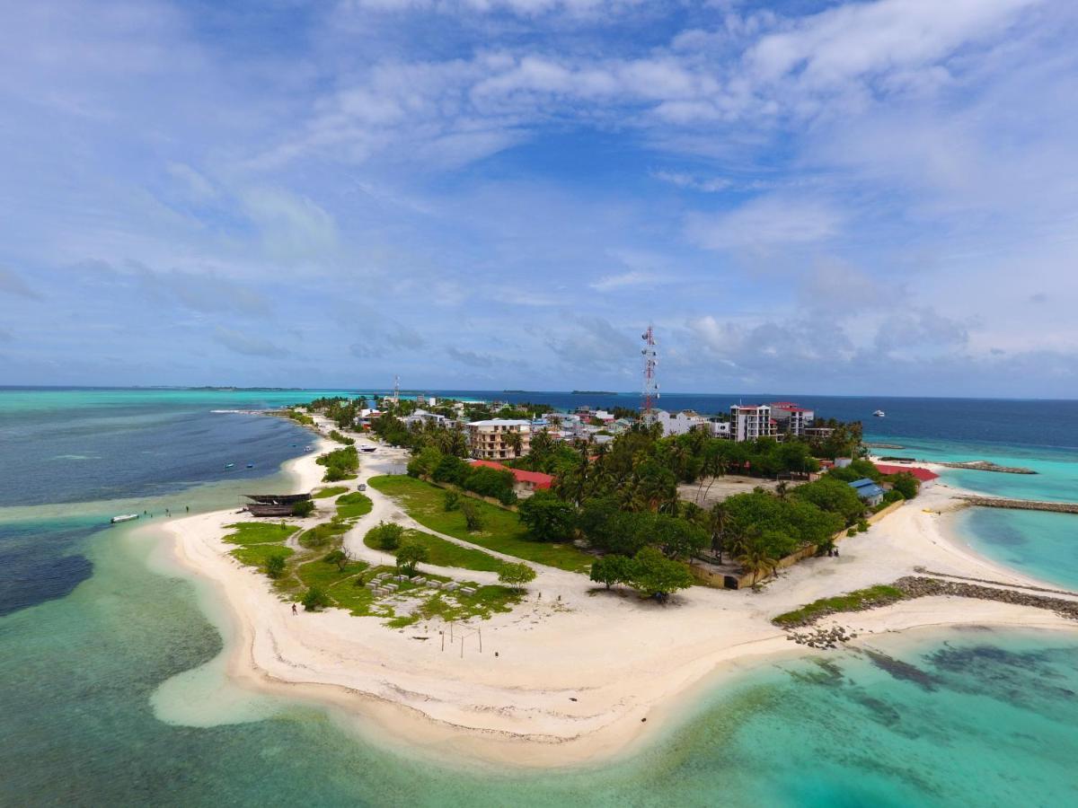 Holikan Beach Hotel Maafushi Exterior photo