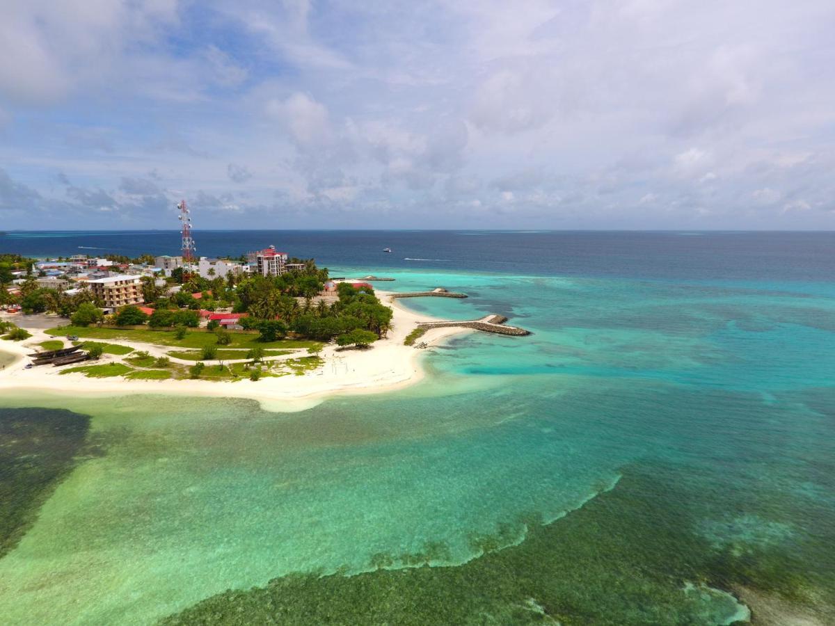 Holikan Beach Hotel Maafushi Exterior photo