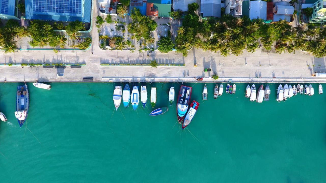 Holikan Beach Hotel Maafushi Exterior photo